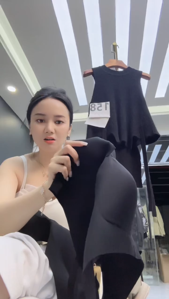 【闪购商品】新骨瓷-158-黑色-M