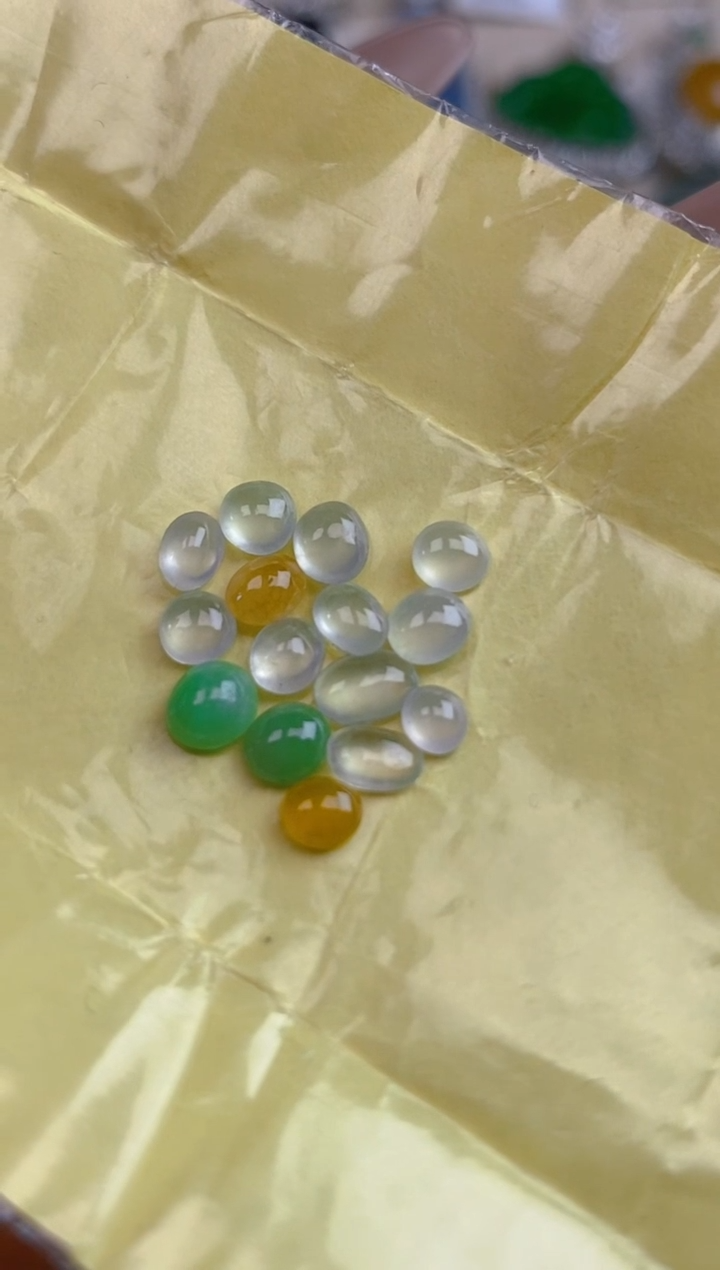 【闪购商品】定制翡翠未镶嵌翡翠裸石蛋面23