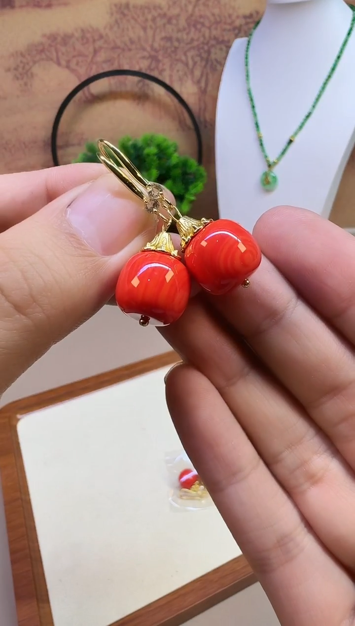 14K金镶嵌耳钉玛瑙/玉髓E200