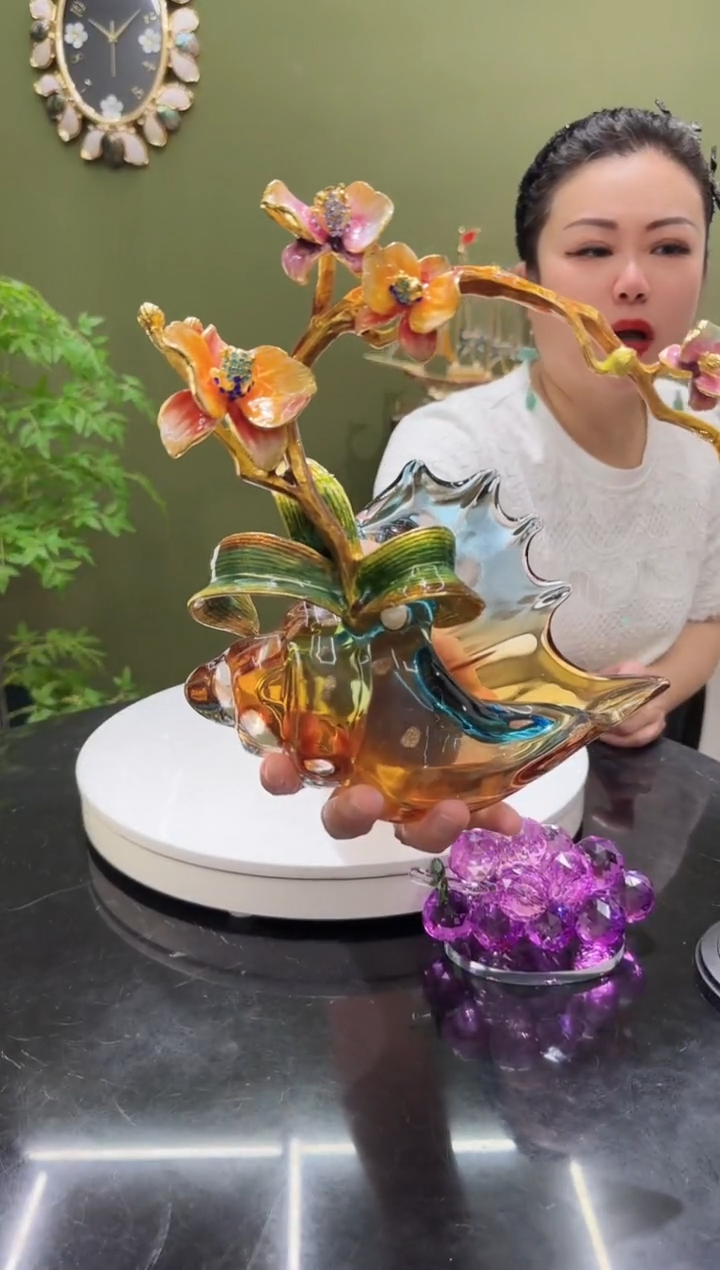 琉璃珐琅彩螺生花摆件