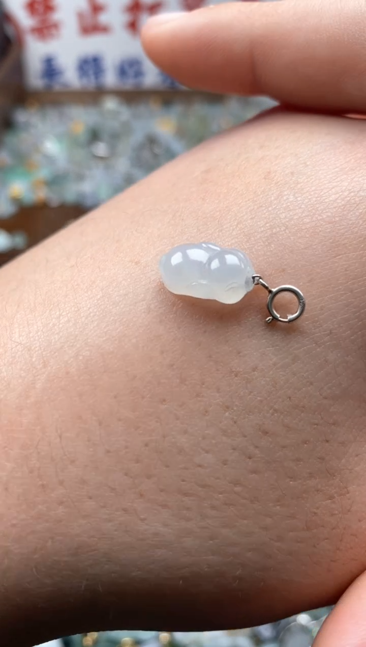 【闪购商品】翡翠颈饰未镶嵌哥哥