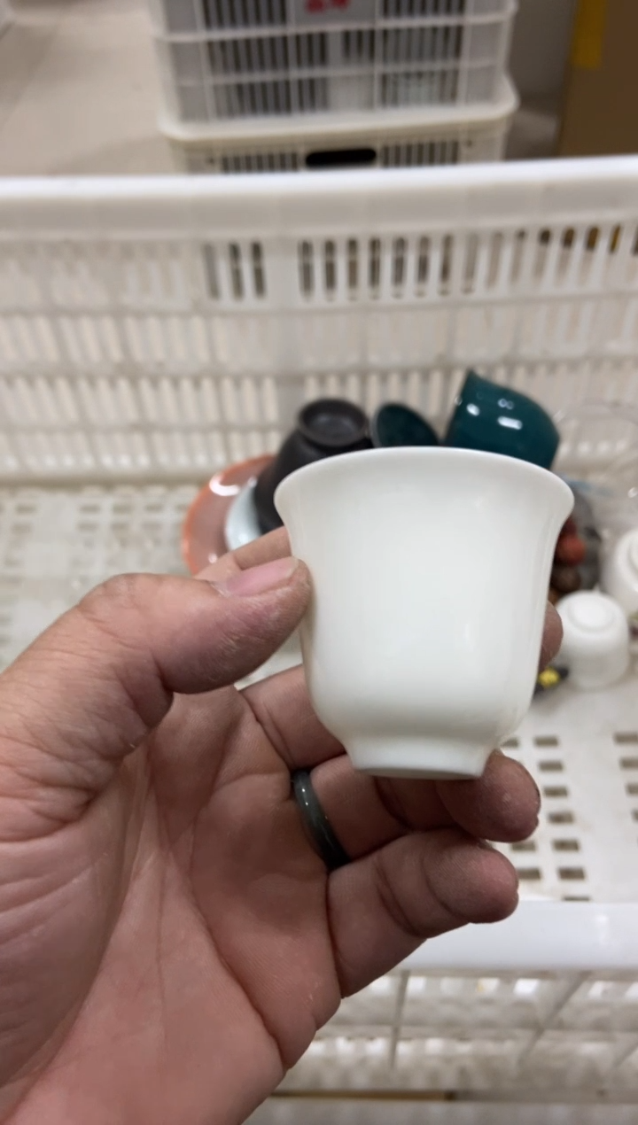 无运费险有瑕疵的摄影的产品有使用过的痕迹有点脏介意勿拍