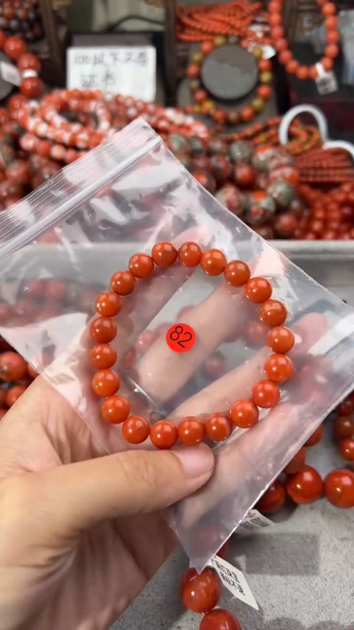 南红玛瑙手串未镶嵌9+