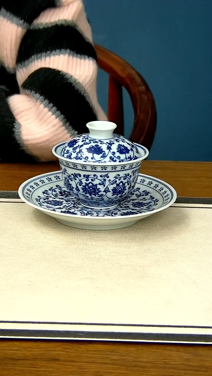 【闪购商品】青花缠枝莲两件套---------