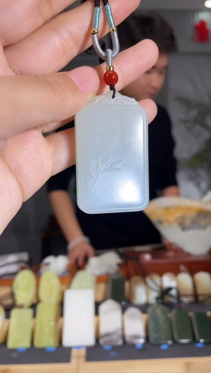 【闪购商品】和田玉颈饰未镶嵌拍一发一 多样性发货