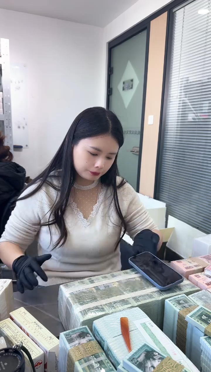 80版2角整刀百张连号 不挑号 SM冠 无4 