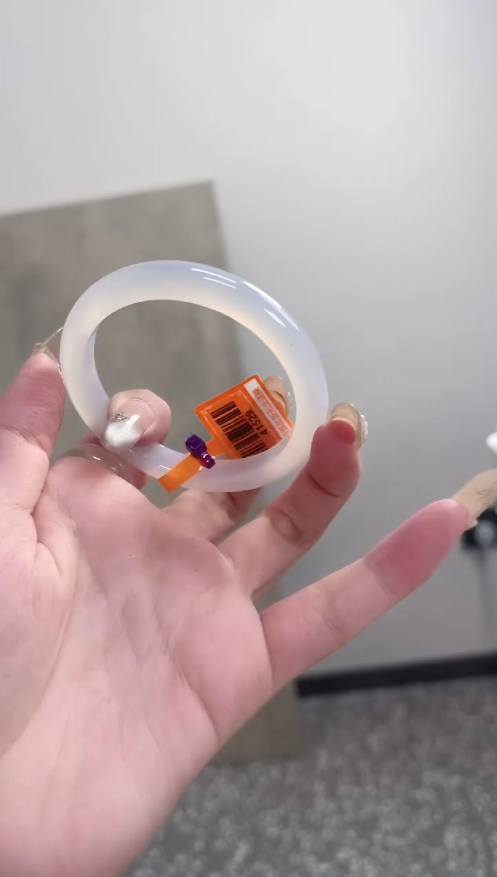 【闪购商品】玛瑙/玉髓手镯未镶嵌52-53圈需要包容