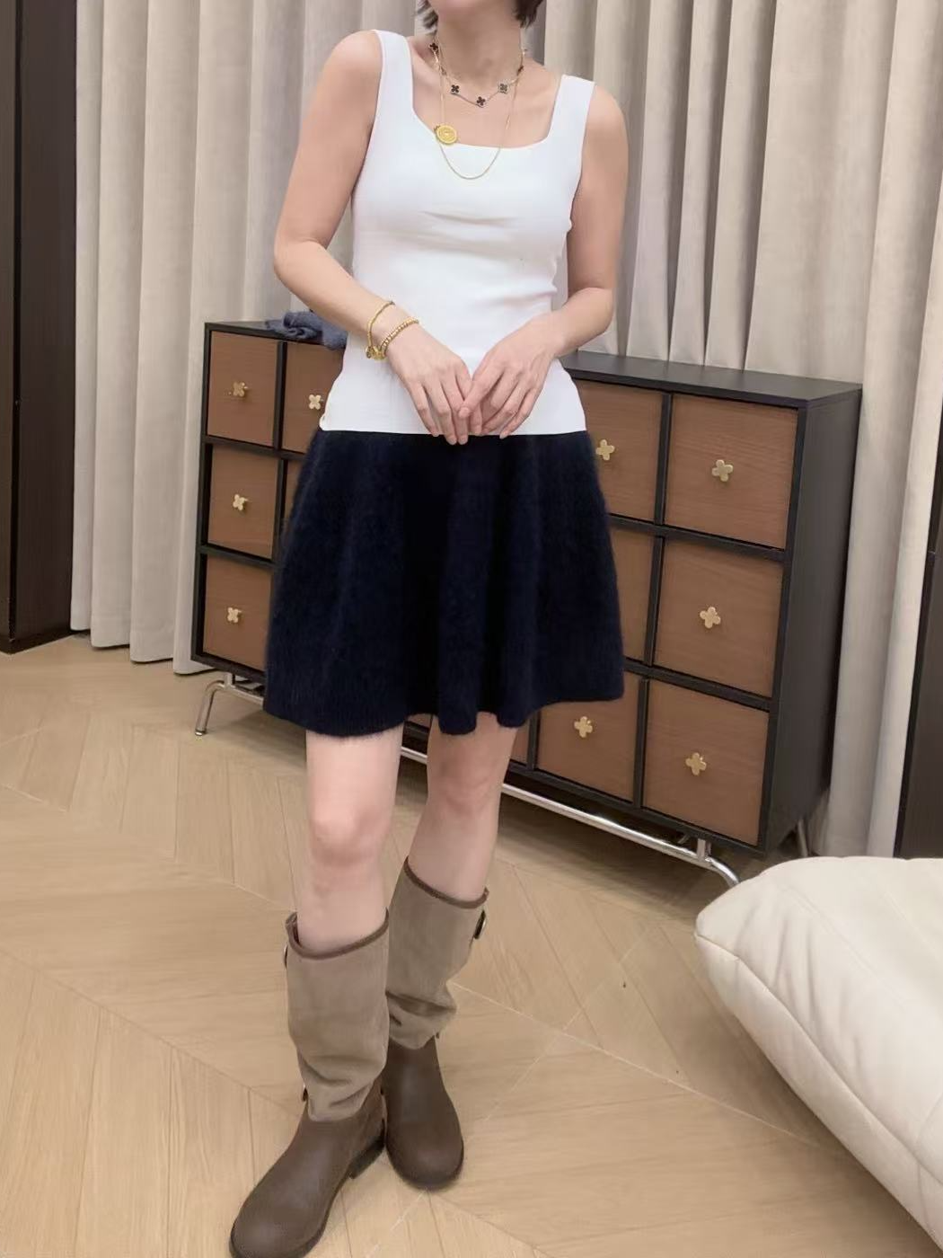 100%山羊绒拉绒洋气百搭A字摆裙