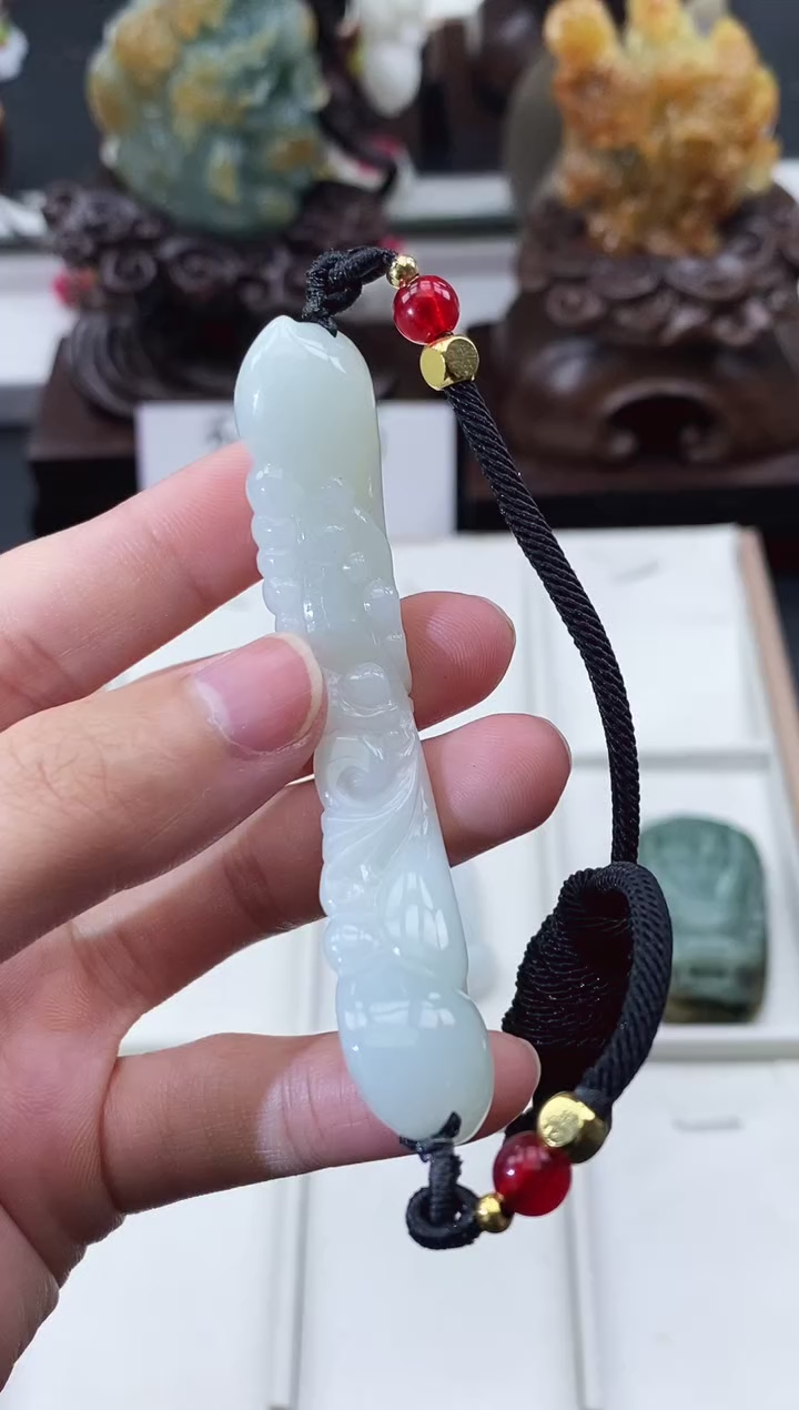 颈饰未镶嵌翡翠天然缅甸A货翡翠