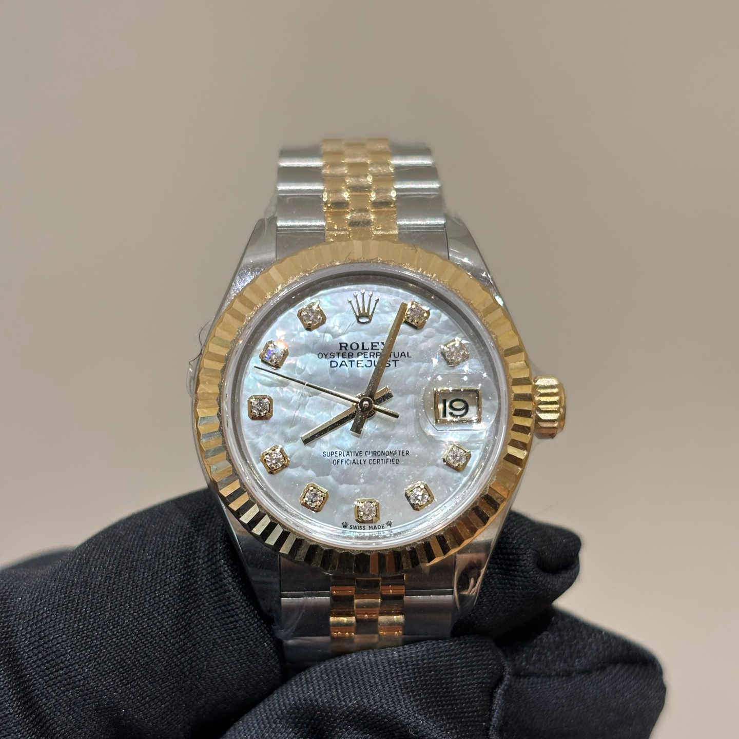 99新 Rolex/劳力士 女装日志系列279173贝母盘面间金材质28mm表径