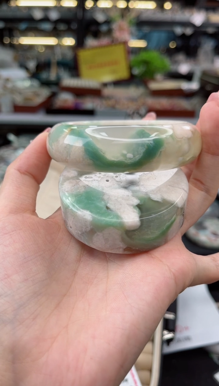 【闪购商品】石英质玉手镯未镶嵌60圈口（赠品镯心）2S9058