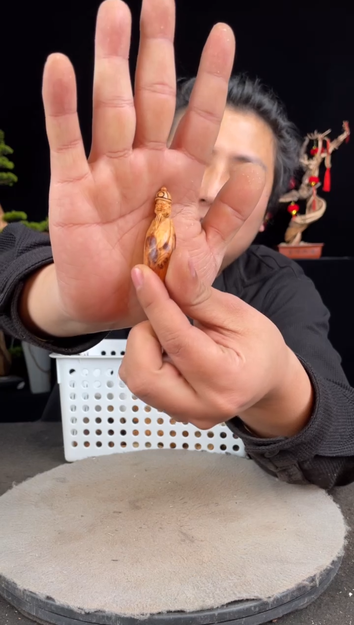 【闪购商品】柏木（崖柏）其他手工摆件,先抢先得!