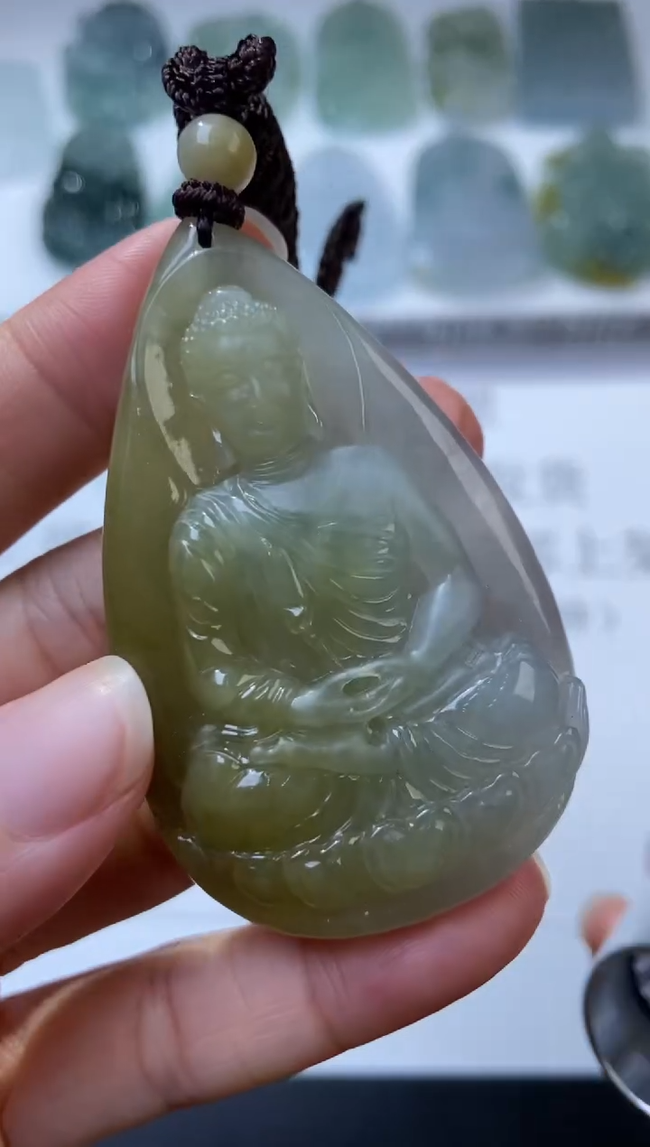 未镶嵌挂件翡翠379140    多人 