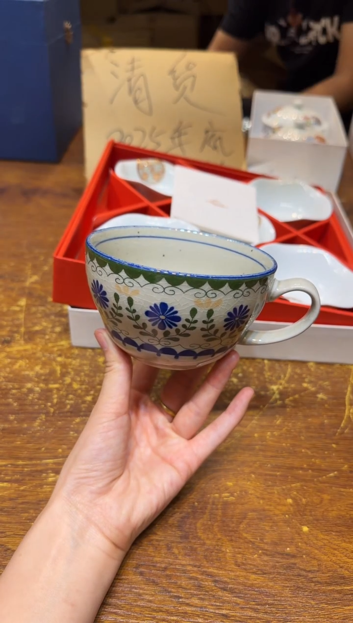 小狐狸严选日瓷器挣****标小狐狸精选日瓷器