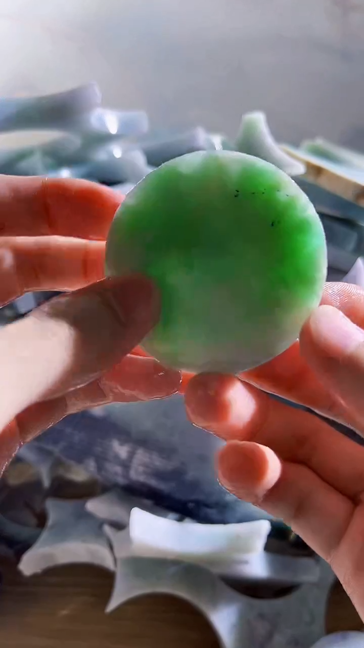 翡翠裸石缅甸翡翠A货文2067