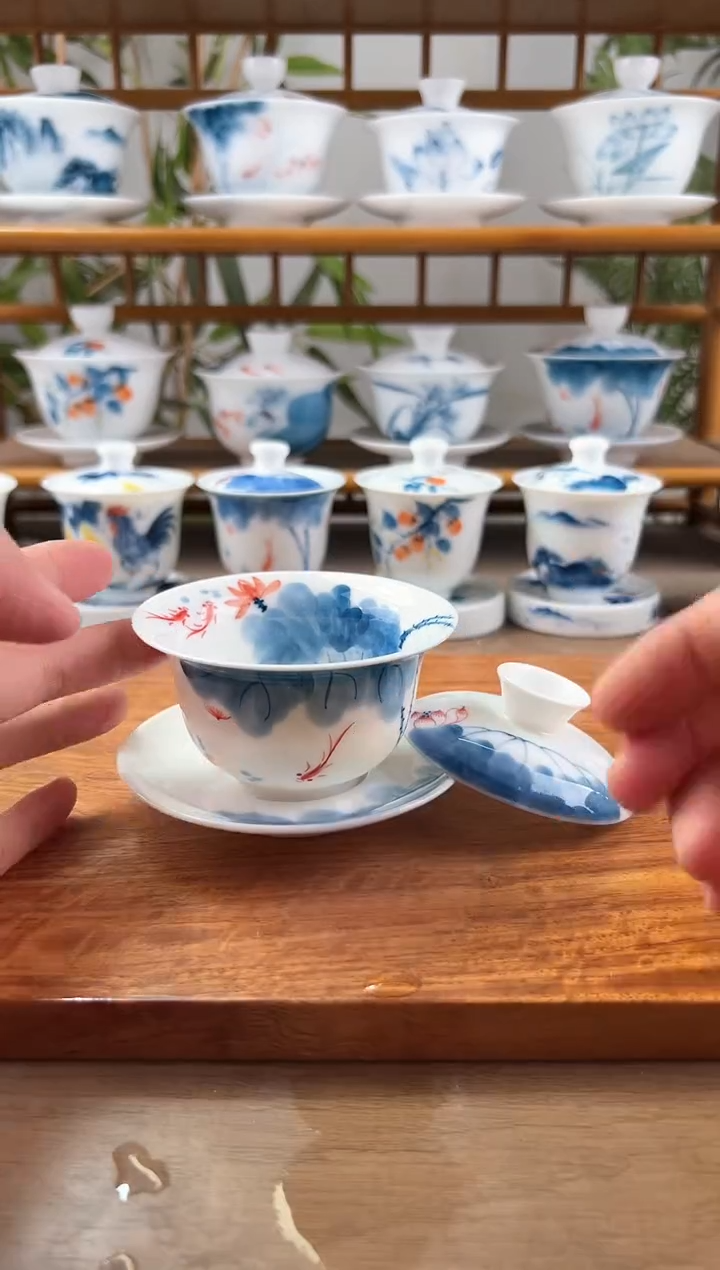 微瑕线条莲130ML三才盖碗內绘