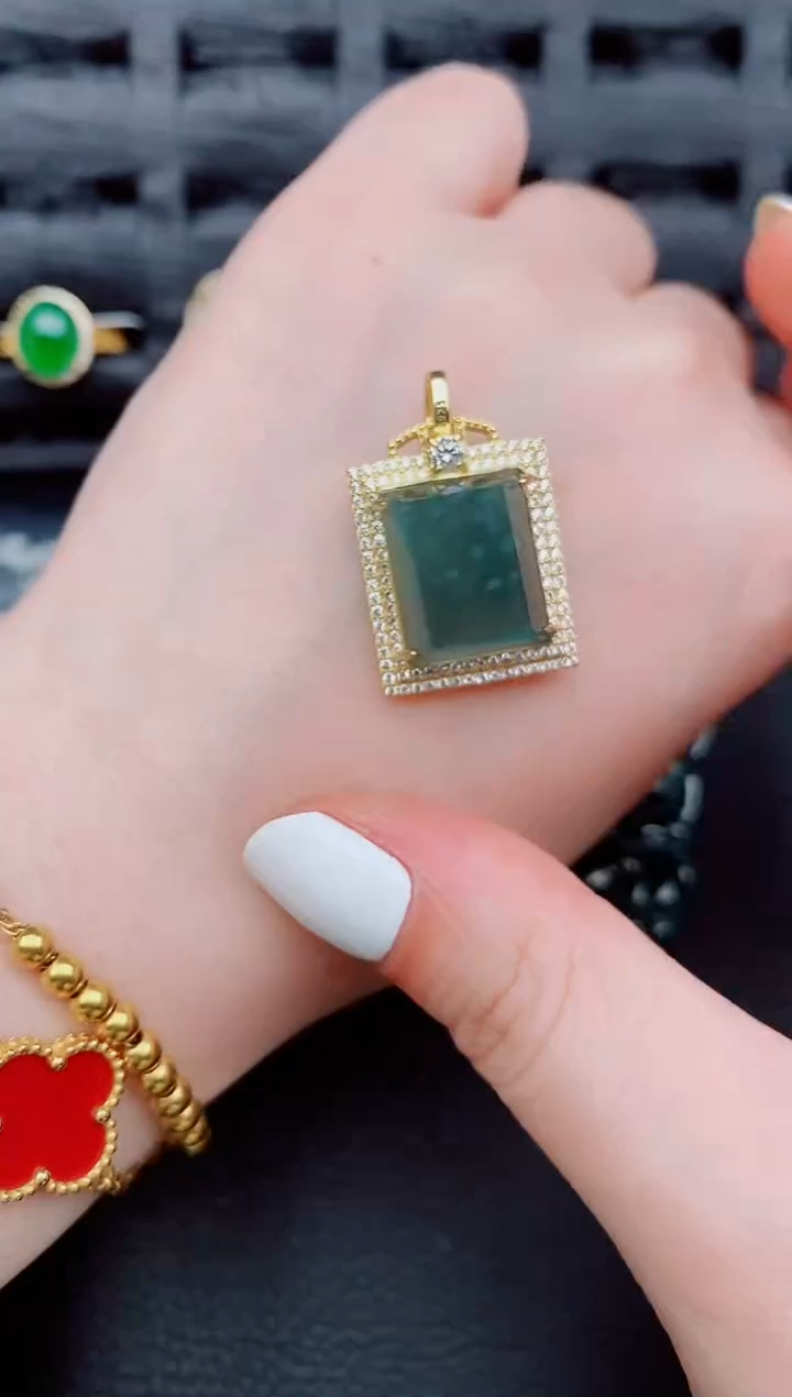 【闪购商品】翡翠颈饰银S925镶嵌天然a货翡翠733