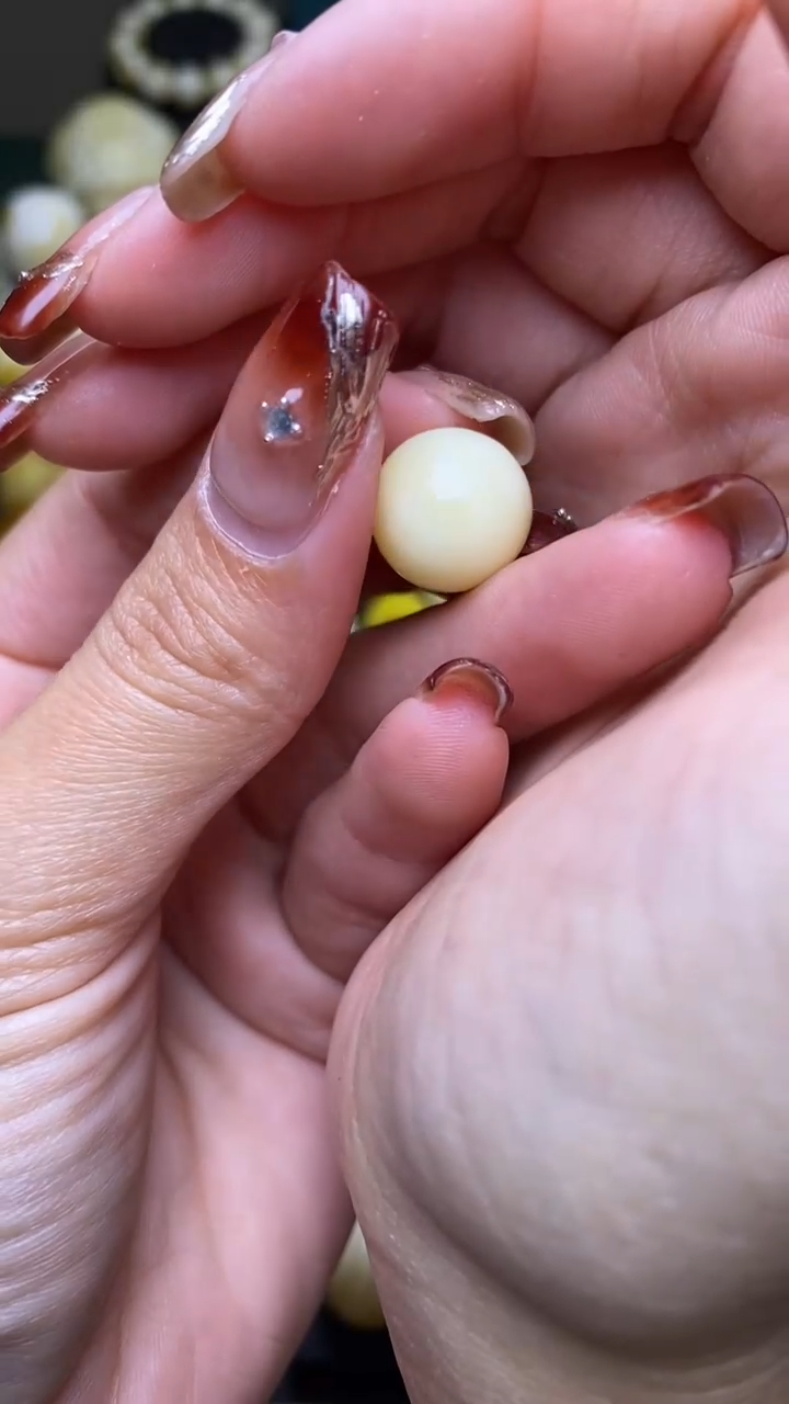 【闪购商品】琥珀裸石未镶嵌葵. 10