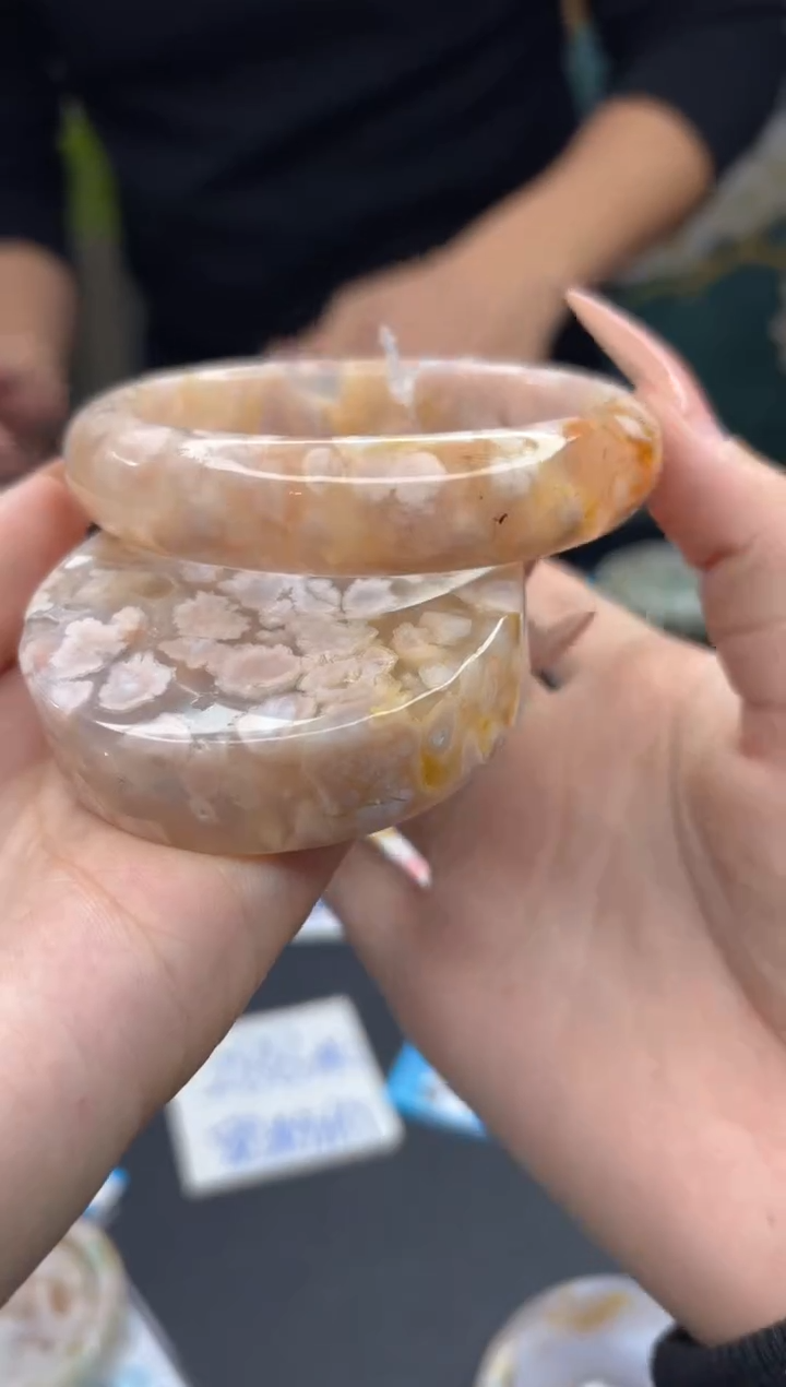 【闪购商品】石英质玉手镯未镶嵌45（62圈赠送镯心）