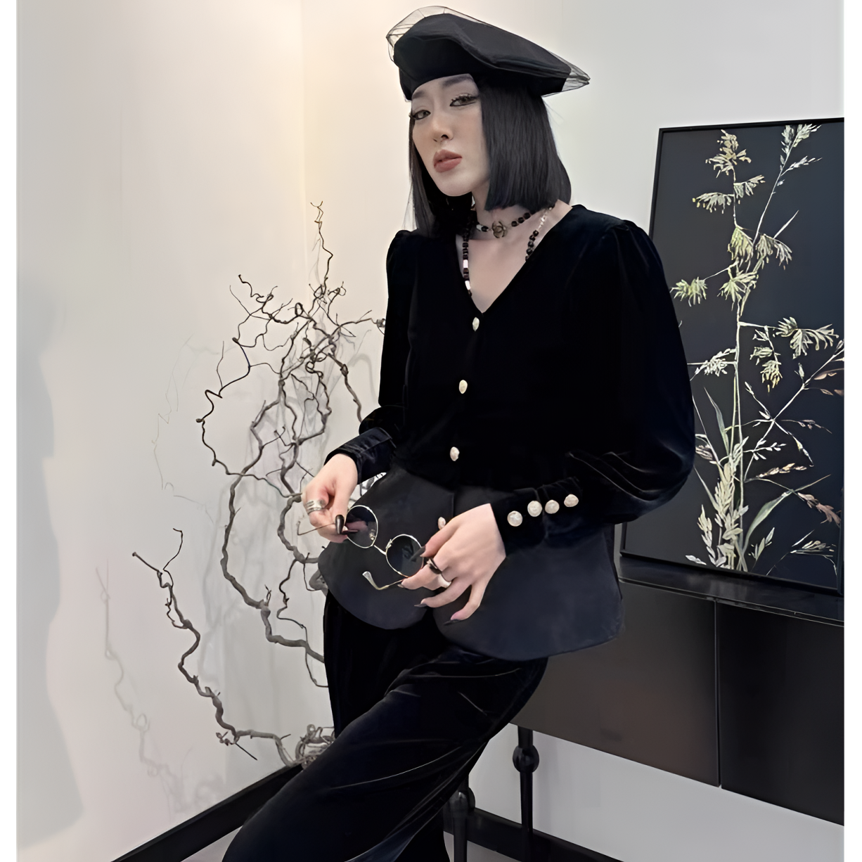 秋季爆款洋气时尚衬衫V领显瘦拼接设计感丝绒上衣高端品质