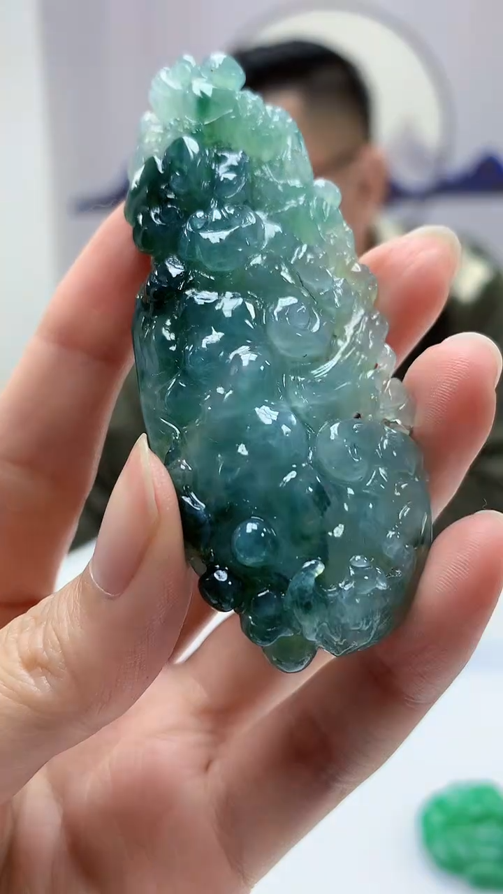 【闪购商品】定制翡翠未镶嵌5152zm-毛货挂件128