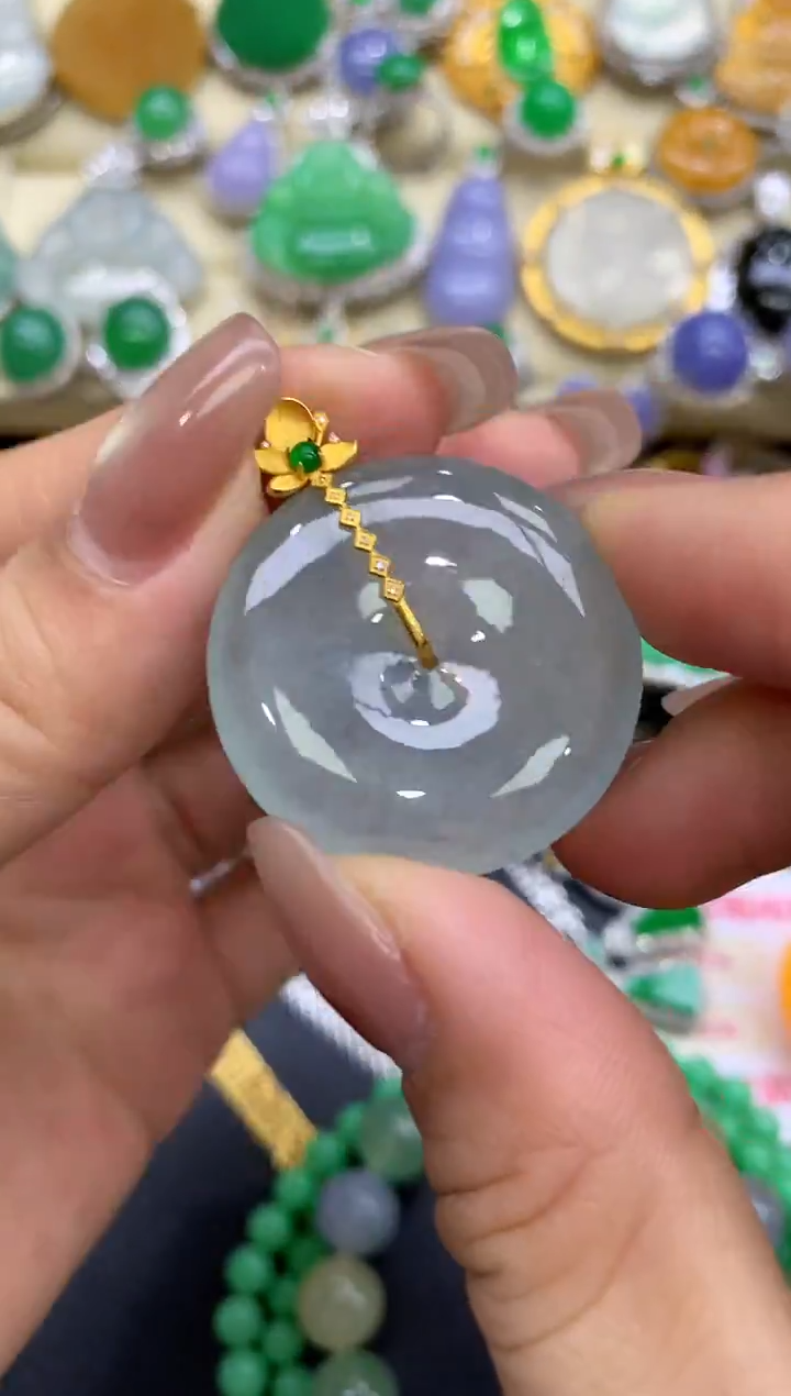 颈饰18K金镶嵌翡翠97-中国好珍宝