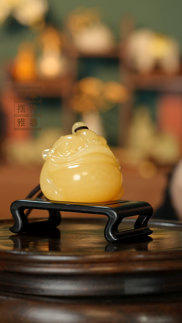 玉《三足金蟾》摆件