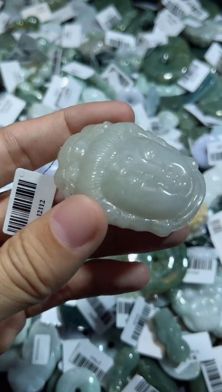 【闪购商品】翡翠颈饰未镶嵌00002899