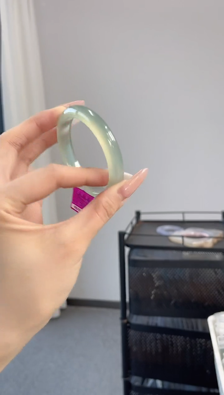 【闪购商品】玛瑙/玉髓手镯未镶嵌53-54圈