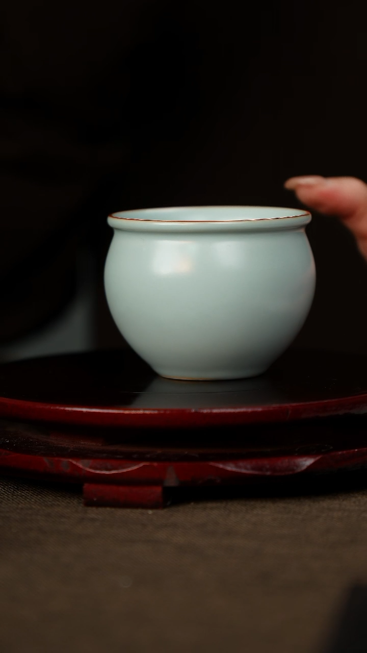 微微瑕 鸡缸杯 无底款 