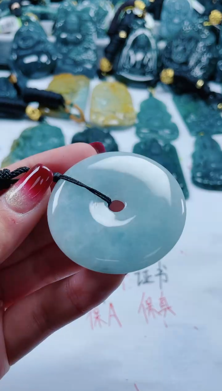 【闪购商品】翡翠颈饰未镶嵌