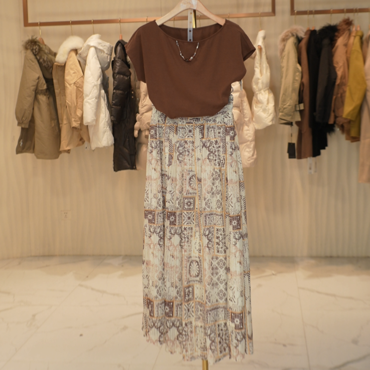 E134 E系列不对称立体褶裥无袖莱赛尔上衣+印花半身裙套装 T0003