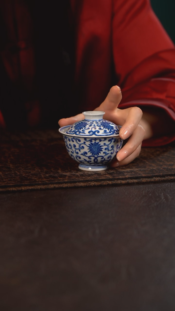 【闪购商品】杯HLX陶瓷点工缠枝莲盖碗