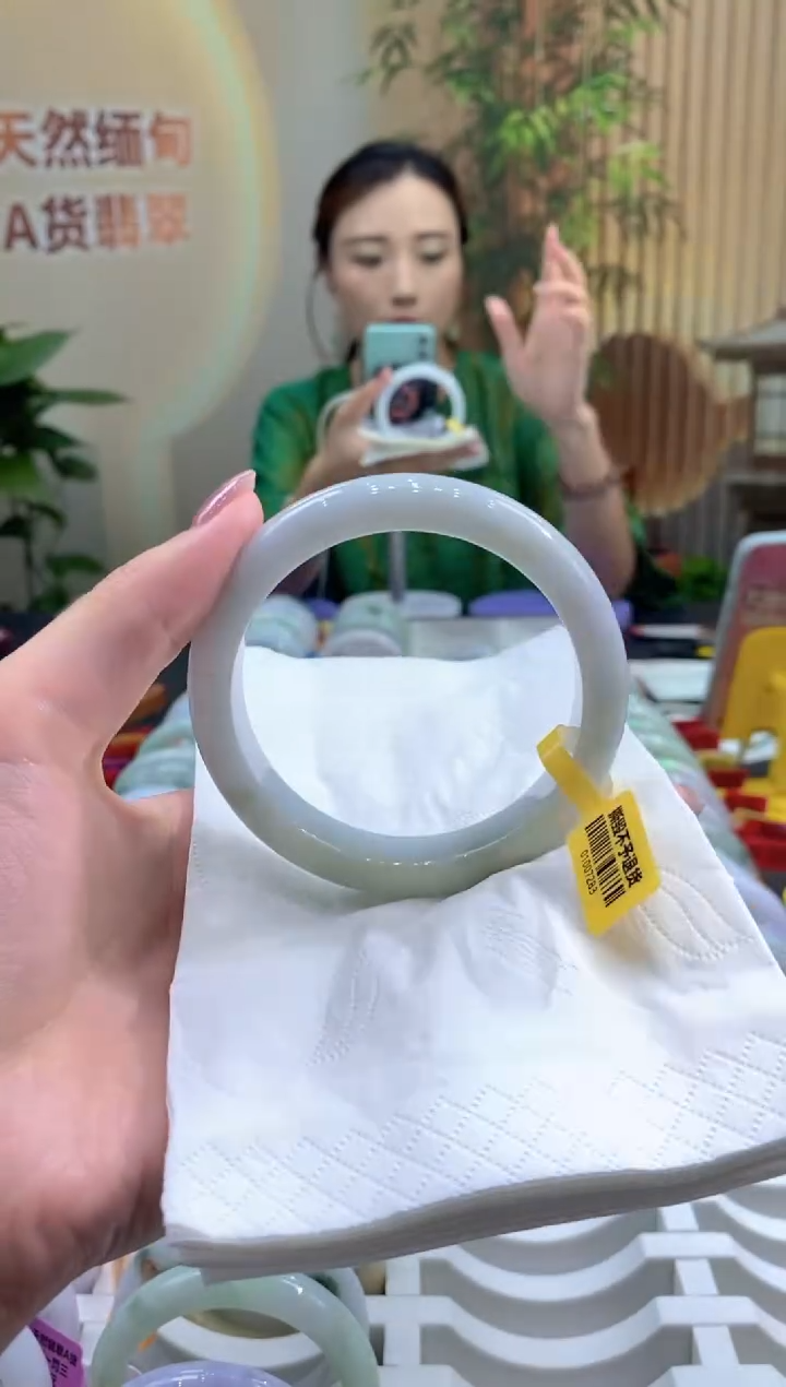 翡翠手镯未镶嵌0000089532