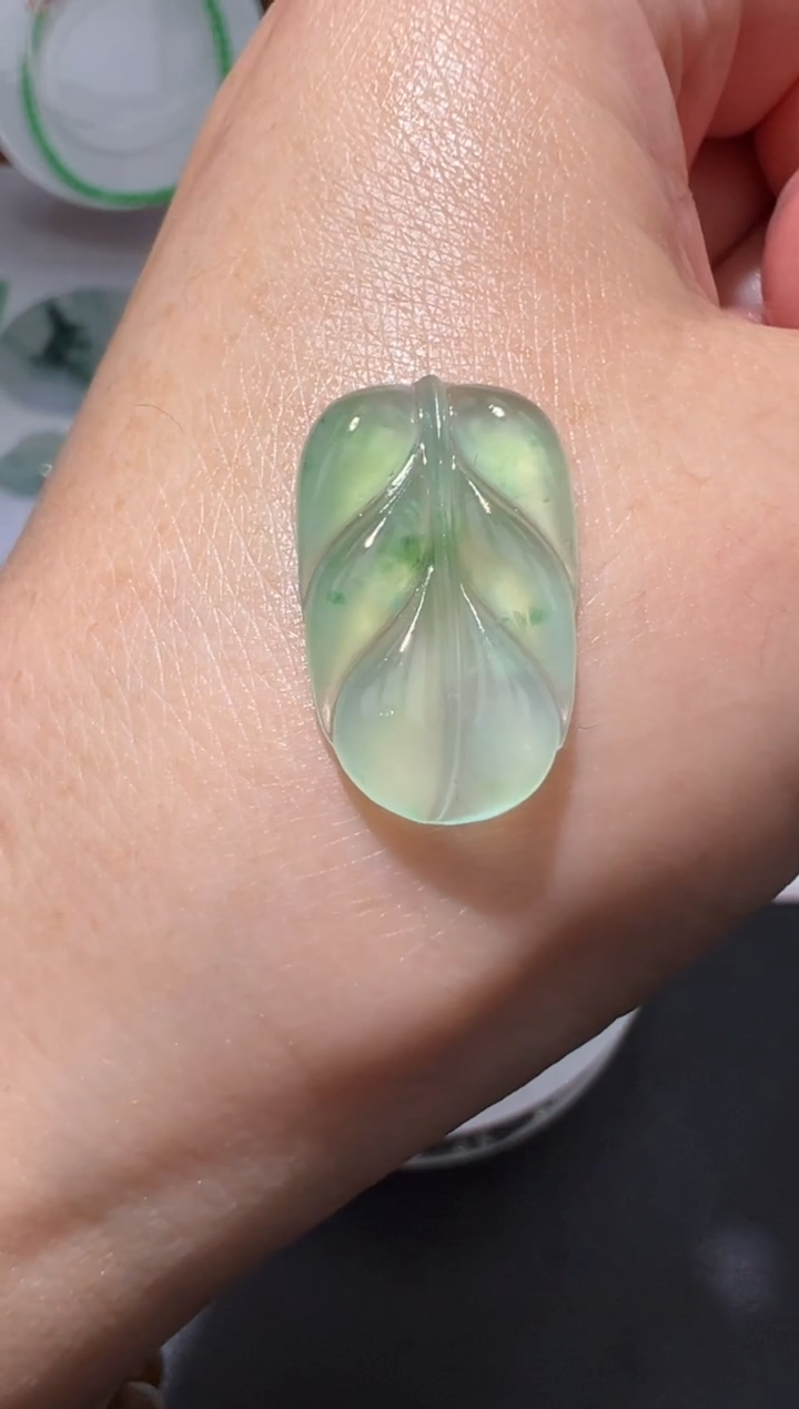 【闪购商品】定制翡翠未镶嵌21.3*13.1*3叶子