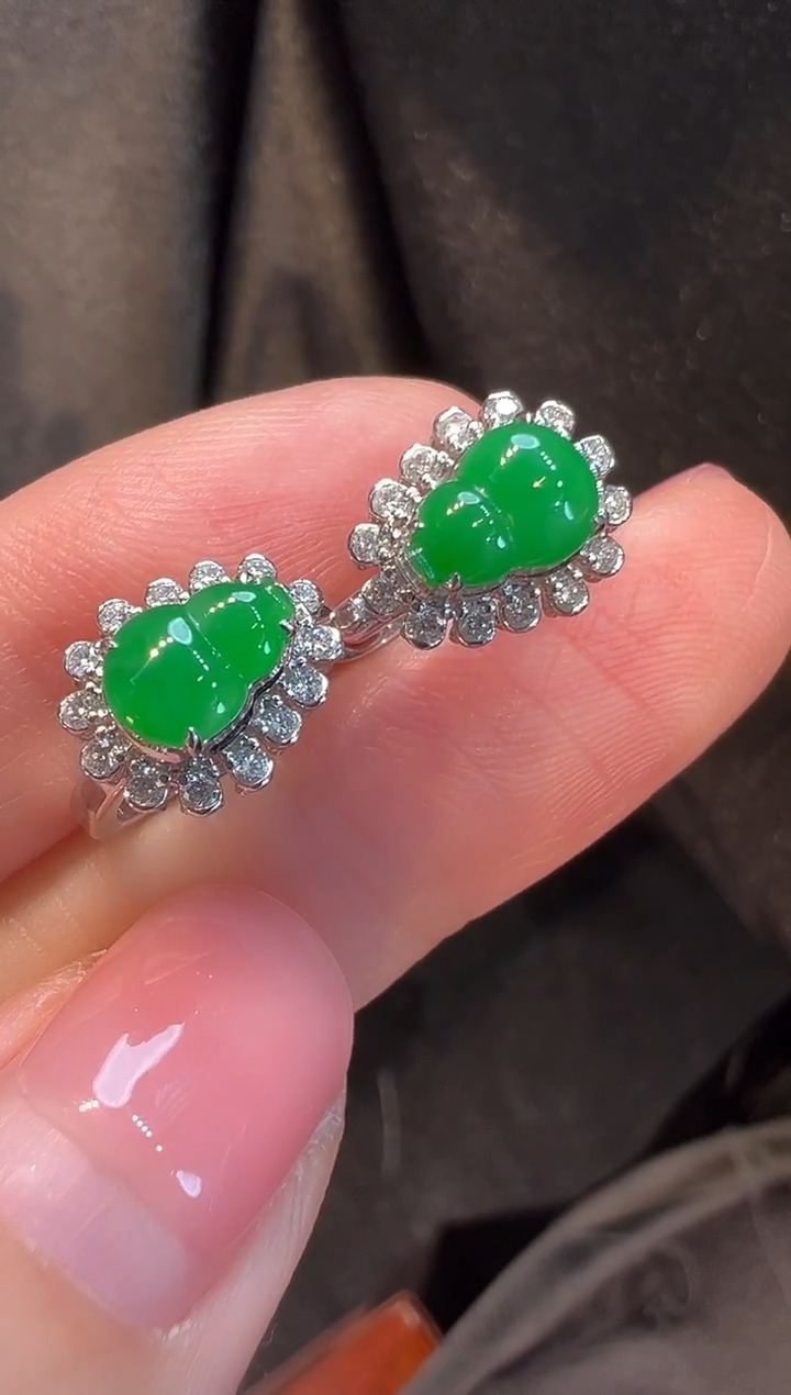 18K金镶嵌翡翠耳饰L6