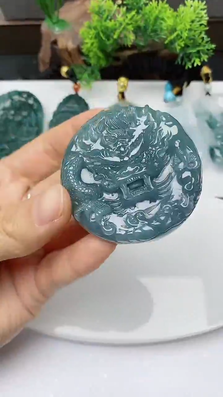 【闪购商品】翡翠颈饰未镶嵌多样性发其一