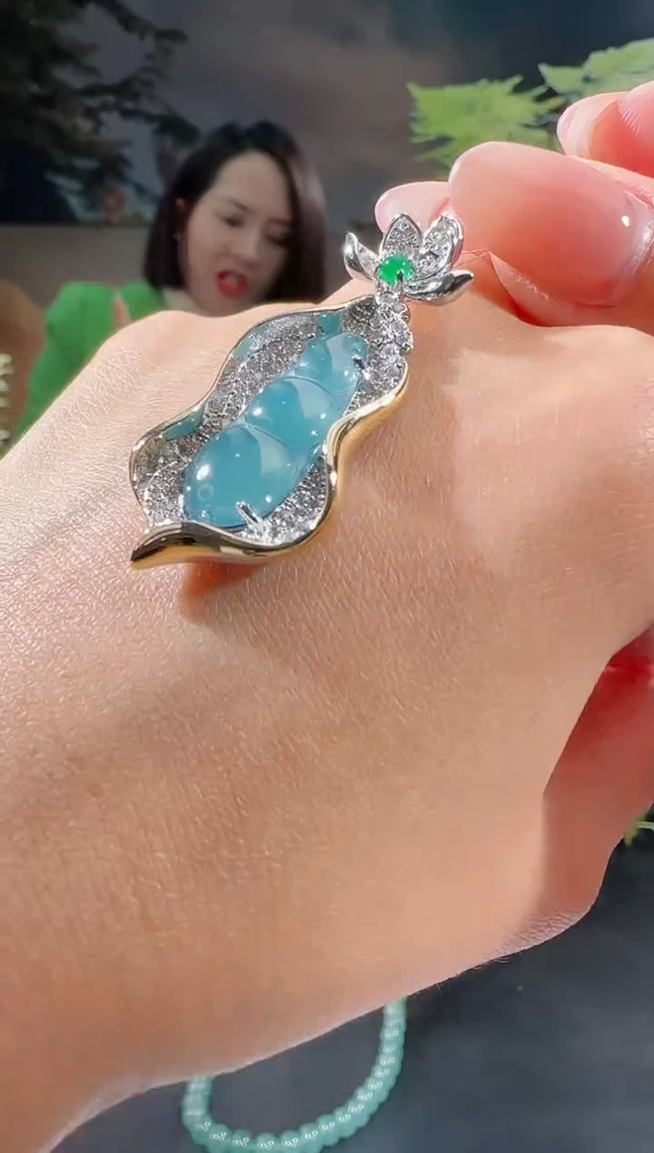 【闪购商品】翡翠吊坠(不含链)合金豆子多样性发一