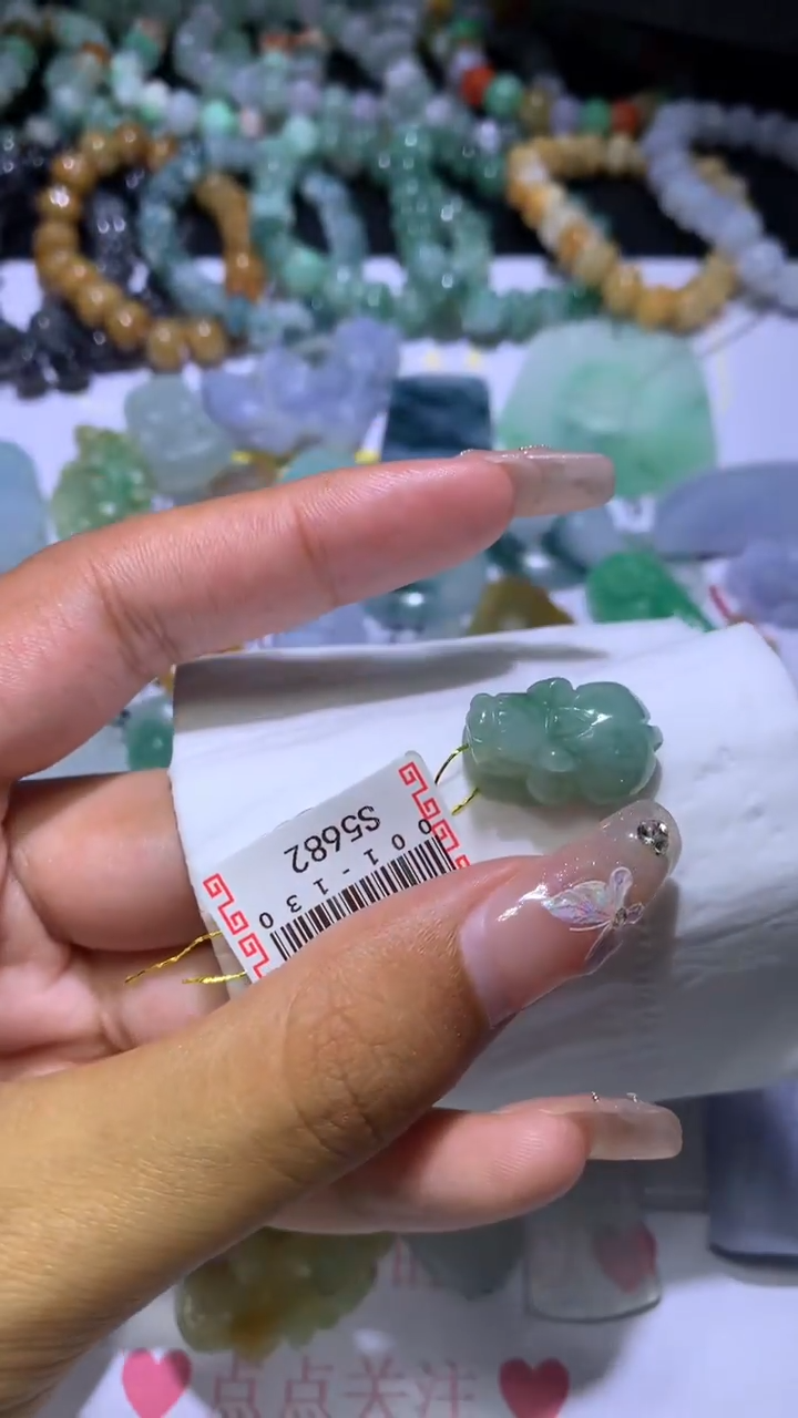 【闪购商品】翡翠挂件未镶嵌CXX000287