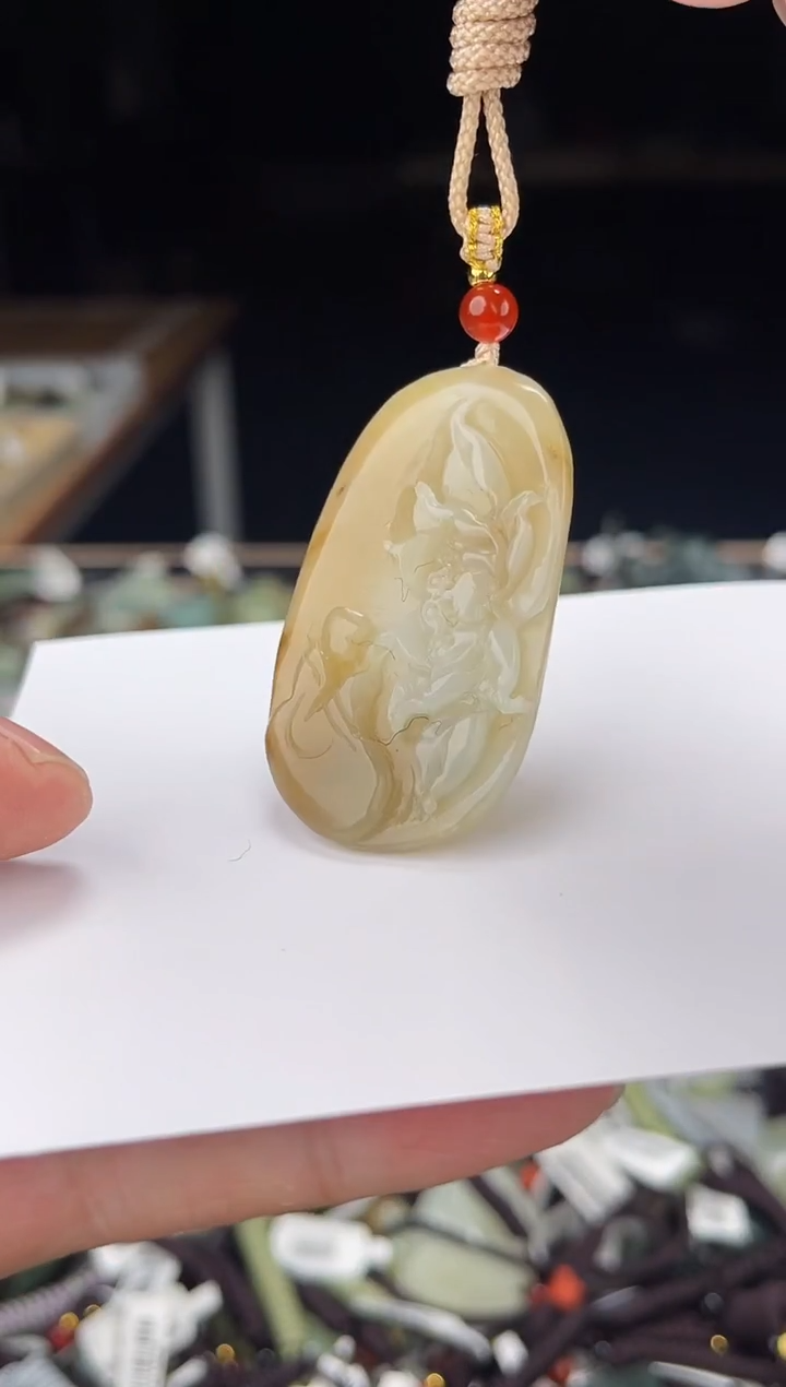 颈饰未镶嵌和田玉1