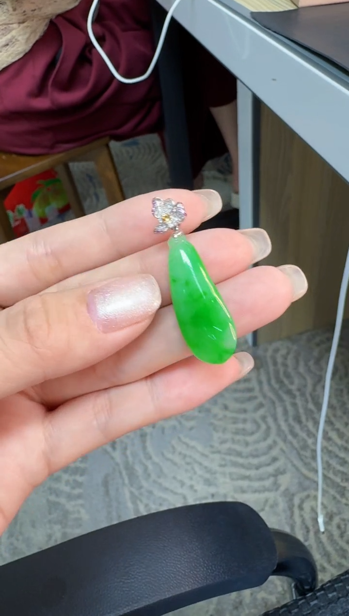 翡翠18K金镶嵌颈饰缅甸翡翠A挂件