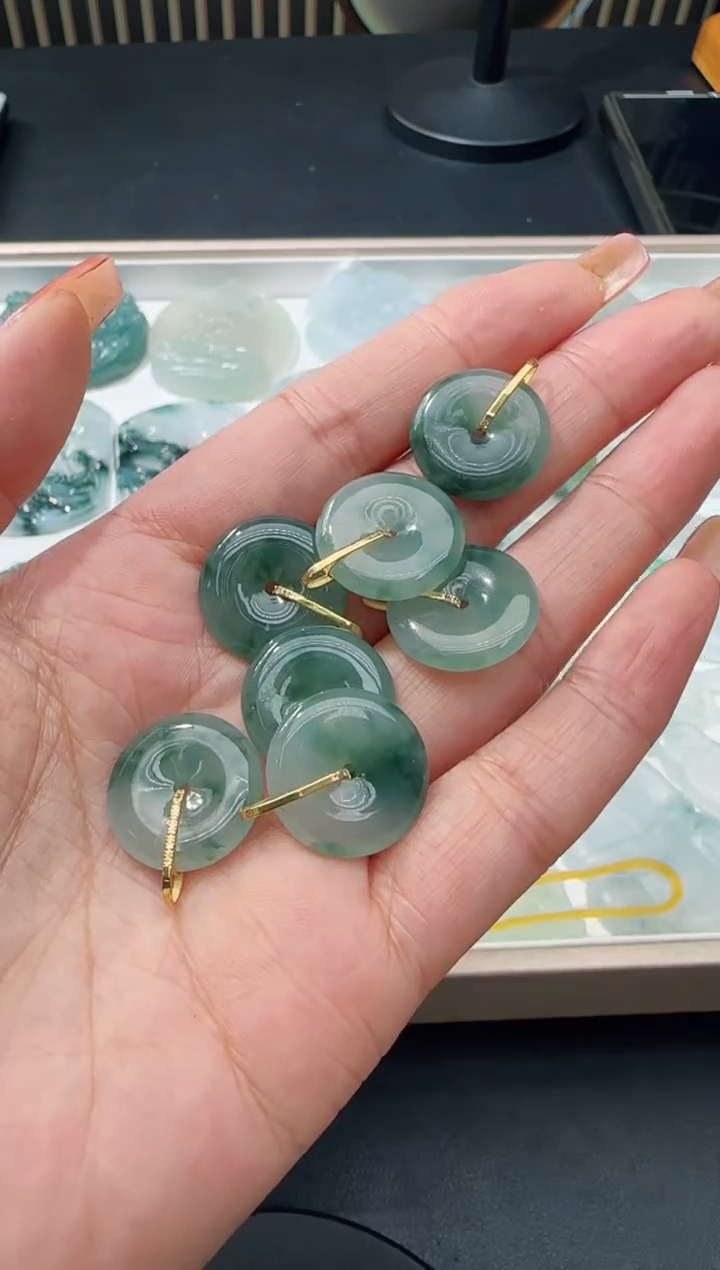 【闪购商品】翡翠颈饰18K金镶嵌多样性发一件TZG0115084