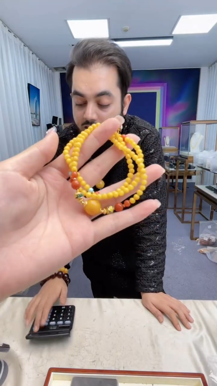 【闪购商品】蜜蜡手链未镶嵌多样性发其一