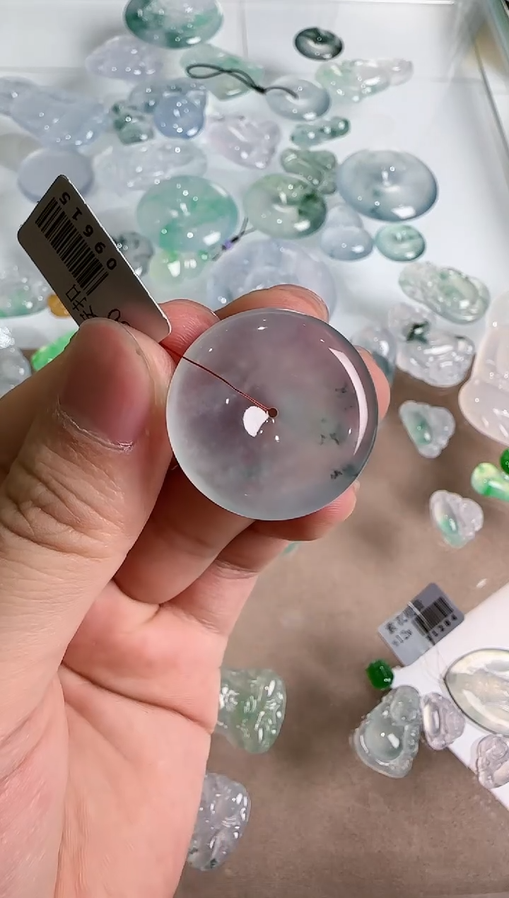 【闪购商品】翡翠吊坠(不含链)未镶嵌··