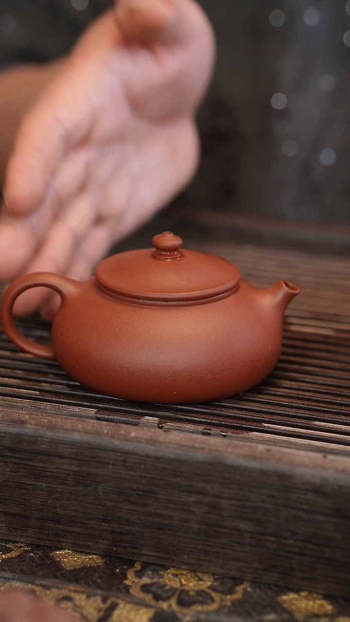 茶壶紫砂寒江 北红赤铁 半手工 170cc