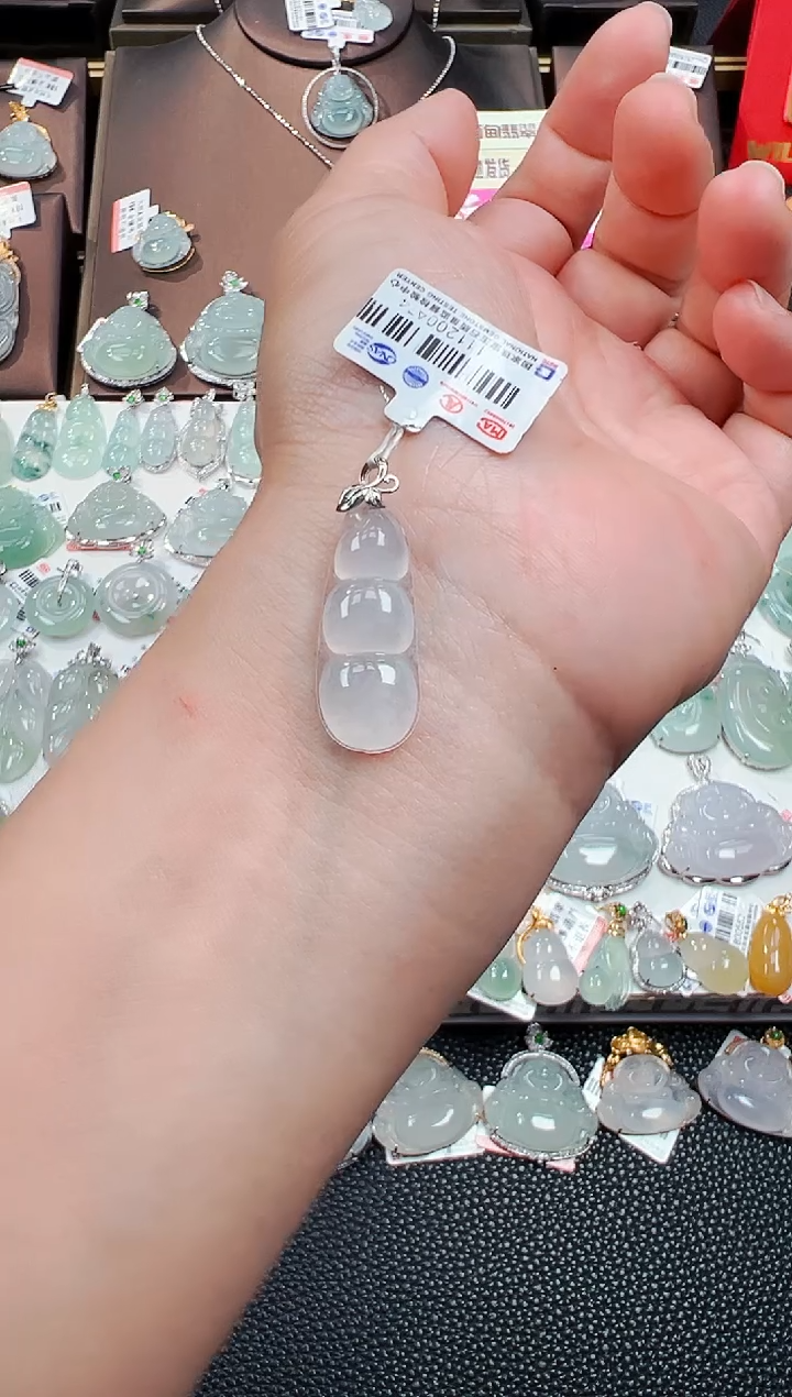 翡翠18K金镶嵌吊坠(不含链)福豆吊坠A74