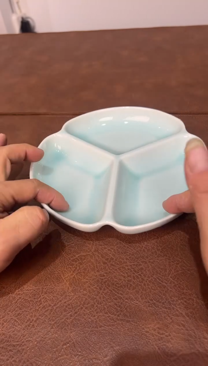 微瑕三色果碟龙泉青瓷龙泉窑