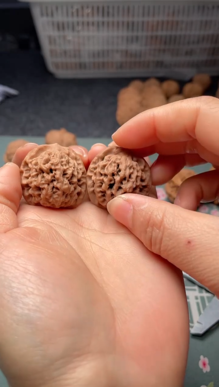 把件文玩核桃w226  秦闷 33尺