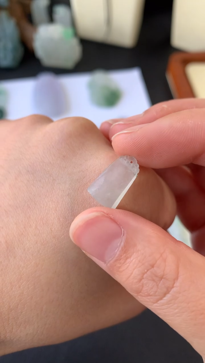 【闪购商品】定制翡翠未镶嵌翡翠