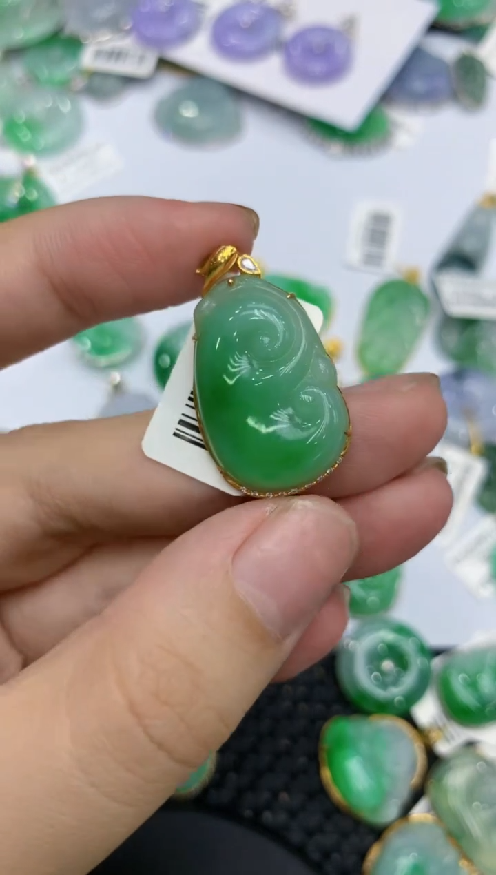 【闪购商品】翡翠颈饰18K金镶嵌111111111111 